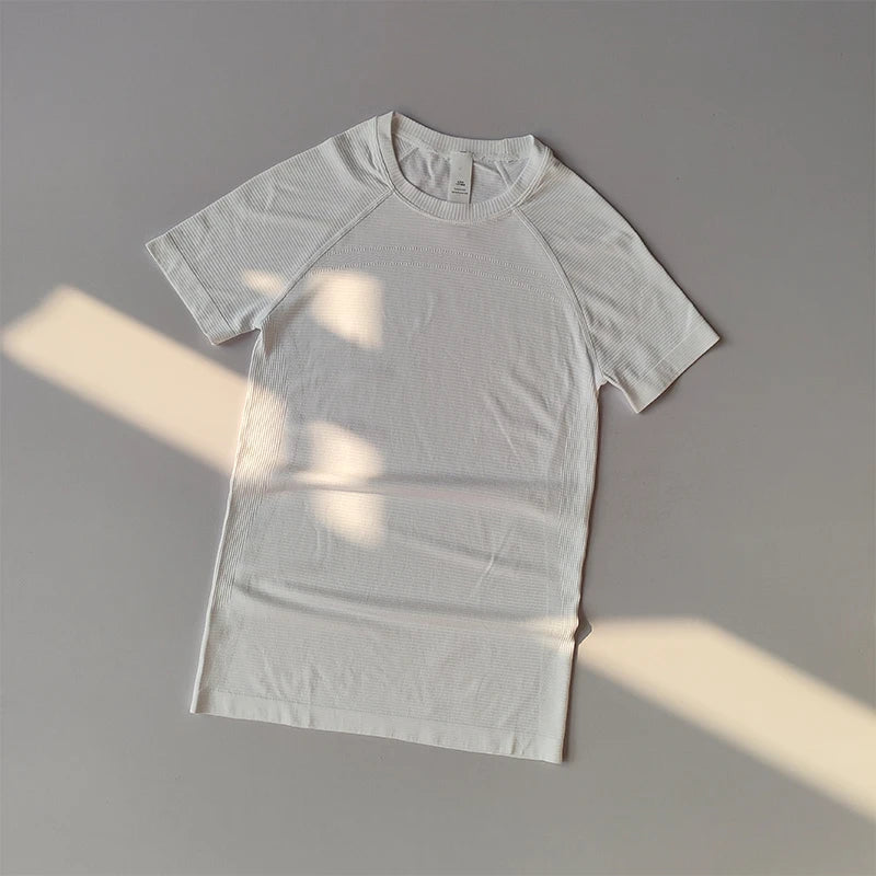 T-shirt de sport à manches courtes col rond
